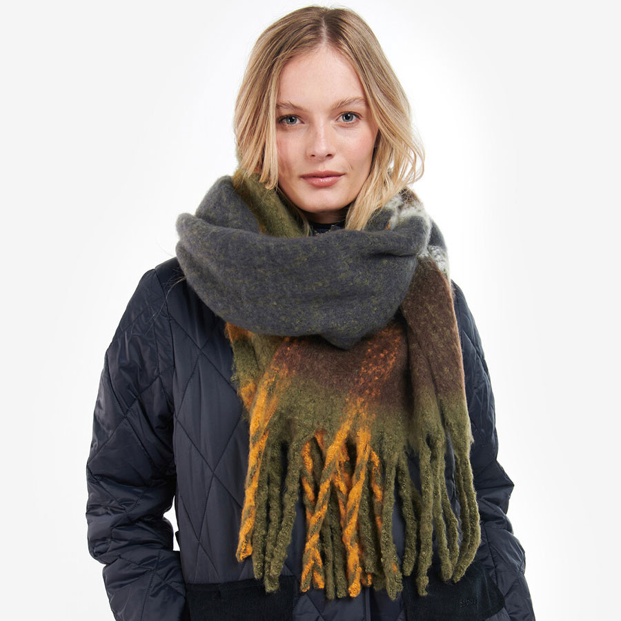 Barbour Classic Isla Boucle Tartan Scarf - Scarves and snoods - Le ...